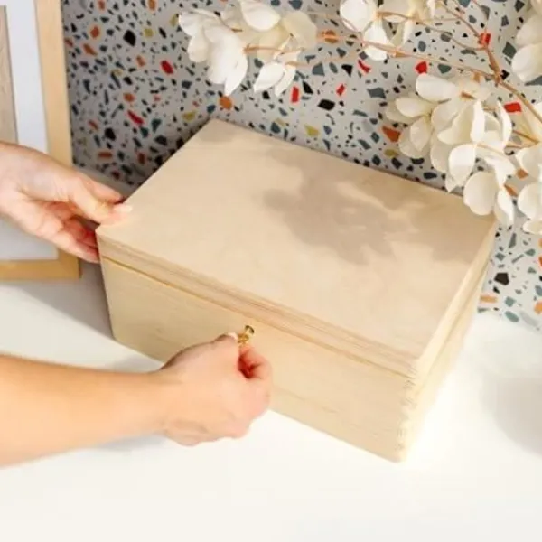 CREATIVE DECO Kistor & Koffertar>Förvaringslåda i trä med nyckel - - 30 x 20 x 14 cm - - Minneslåda