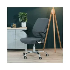 Mwin Stolar><noscript><img width=